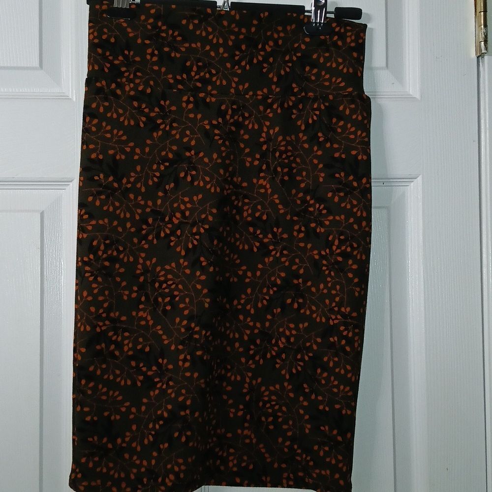 Lularoe brown with orange and dark brown  leaf pattern pull on pencil skirt  S
